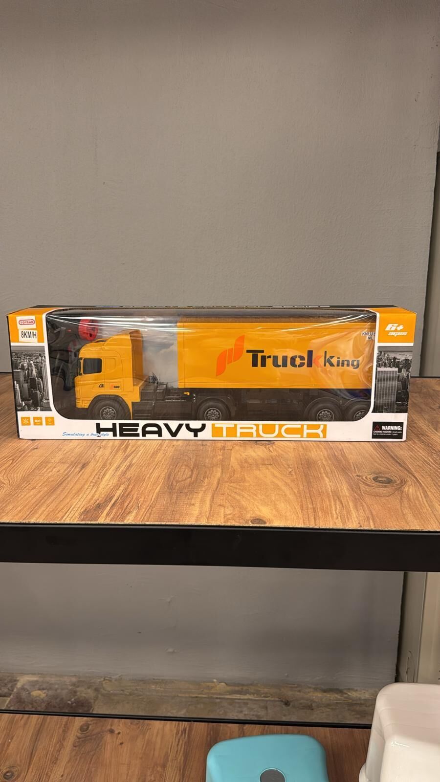 Toysan Uzaktan Kumandalı Sesli Ve Işıklı Römorklu Tır