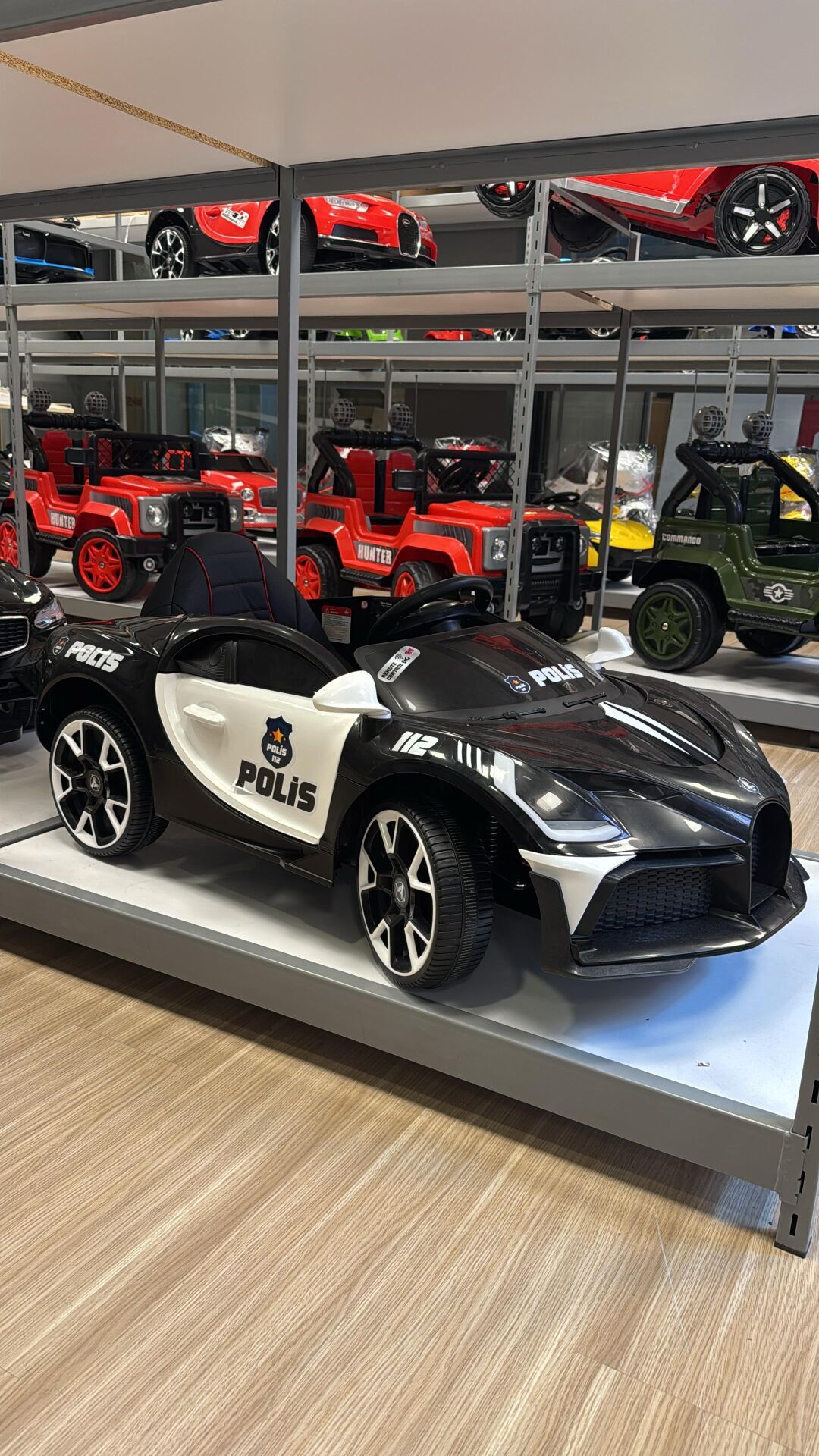 Akar Polis Style GT Uzaktan Kumandalı 4X2 12 VOLT Akülü Araba Polis